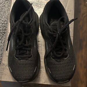 Brooks Black Athletic Shoes